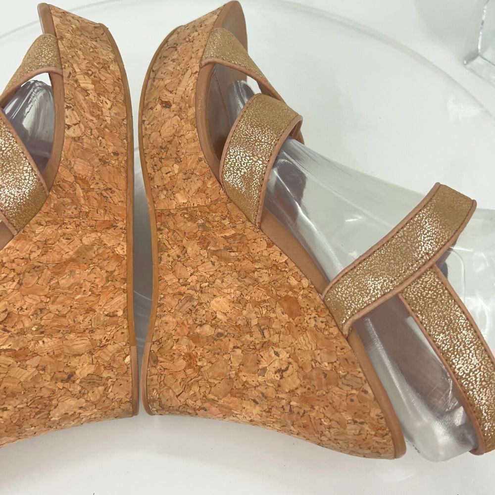 UGG Womens Size 8.5 Jazmine Wedge Metallic Gold Cork Sandals Shoes Platform - Picture 9 of 15